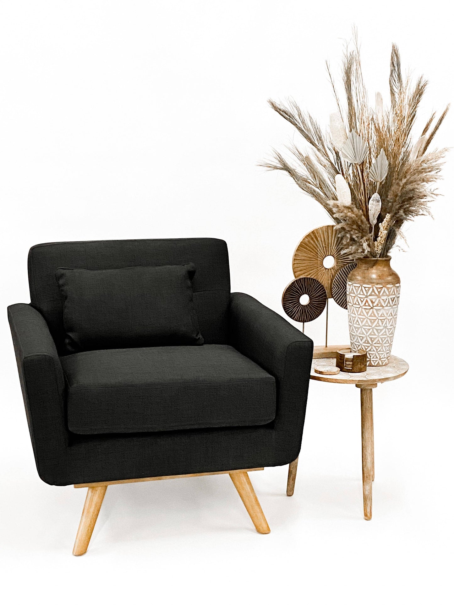 Dandelion Accent Table 16x16x18in