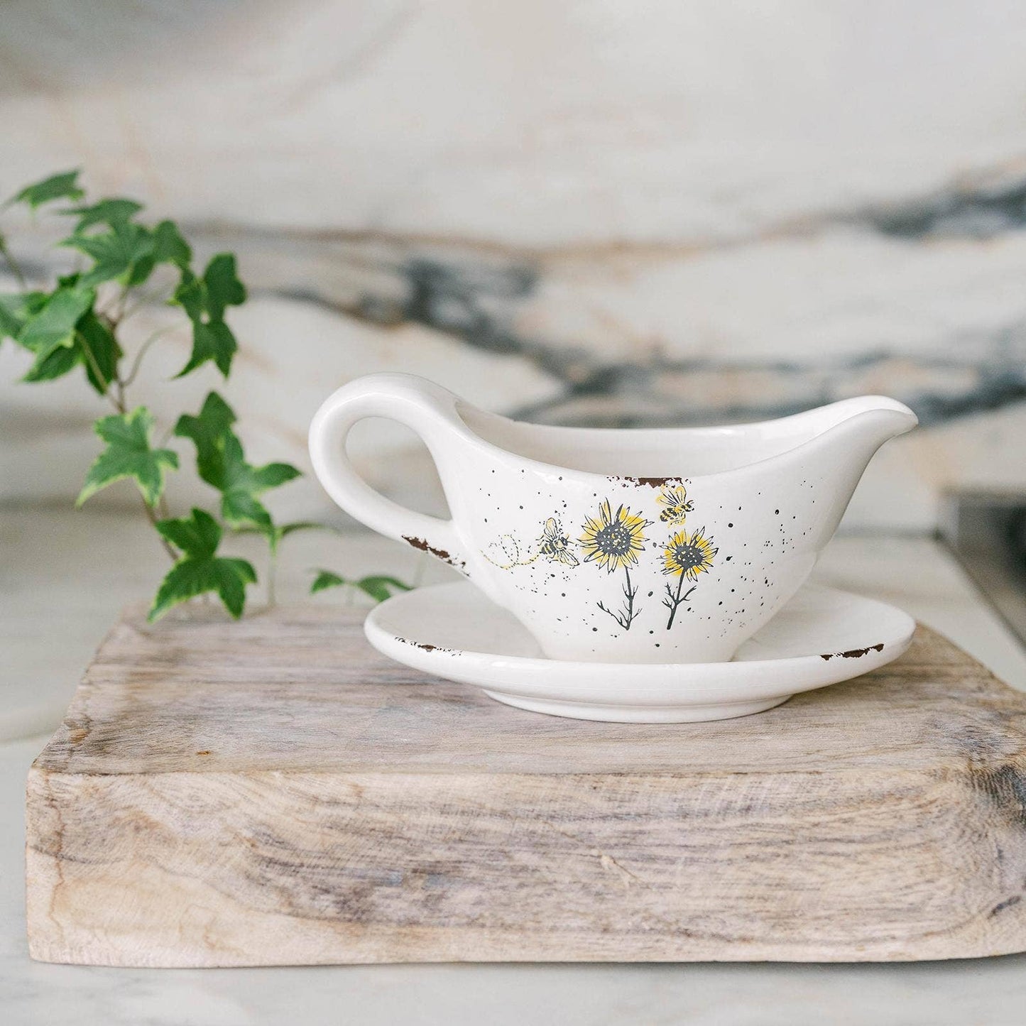 Sauce And Gravy Boat With Saucer