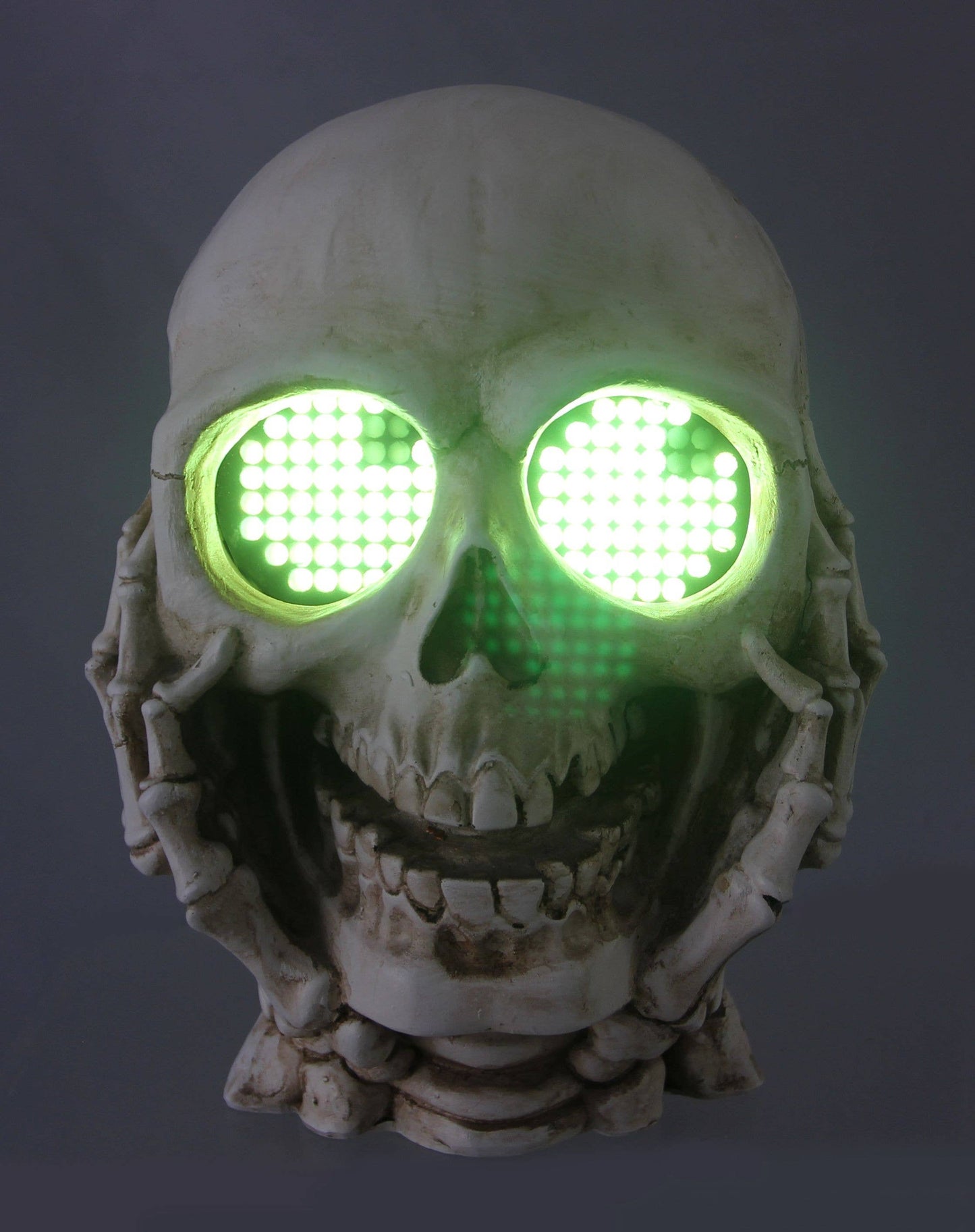Resin Skull With LED Spinning Eyeballs Halloween