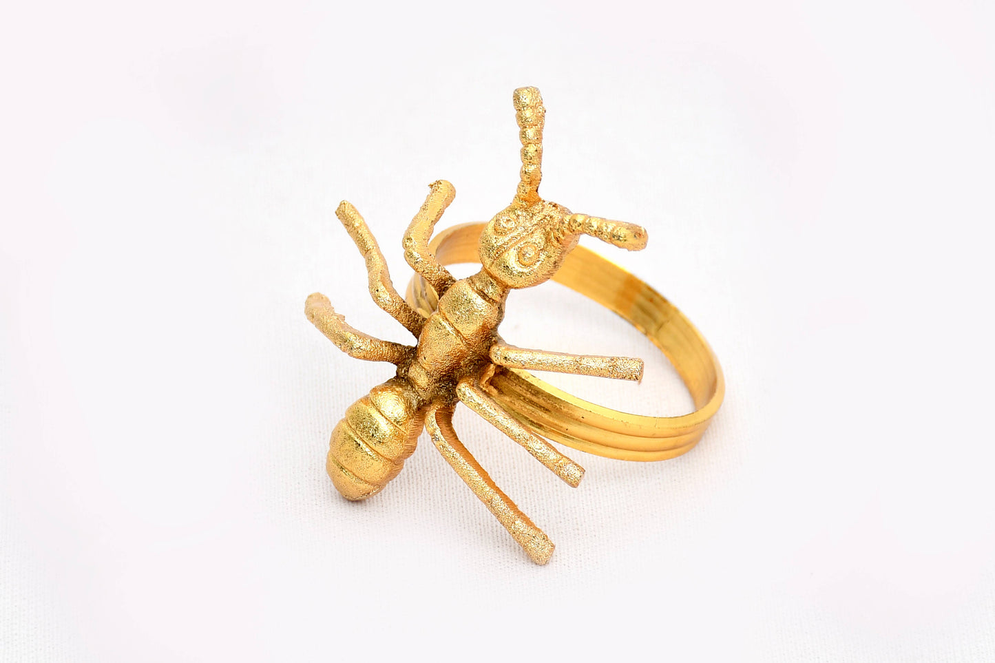 BEE NAPKIN RING