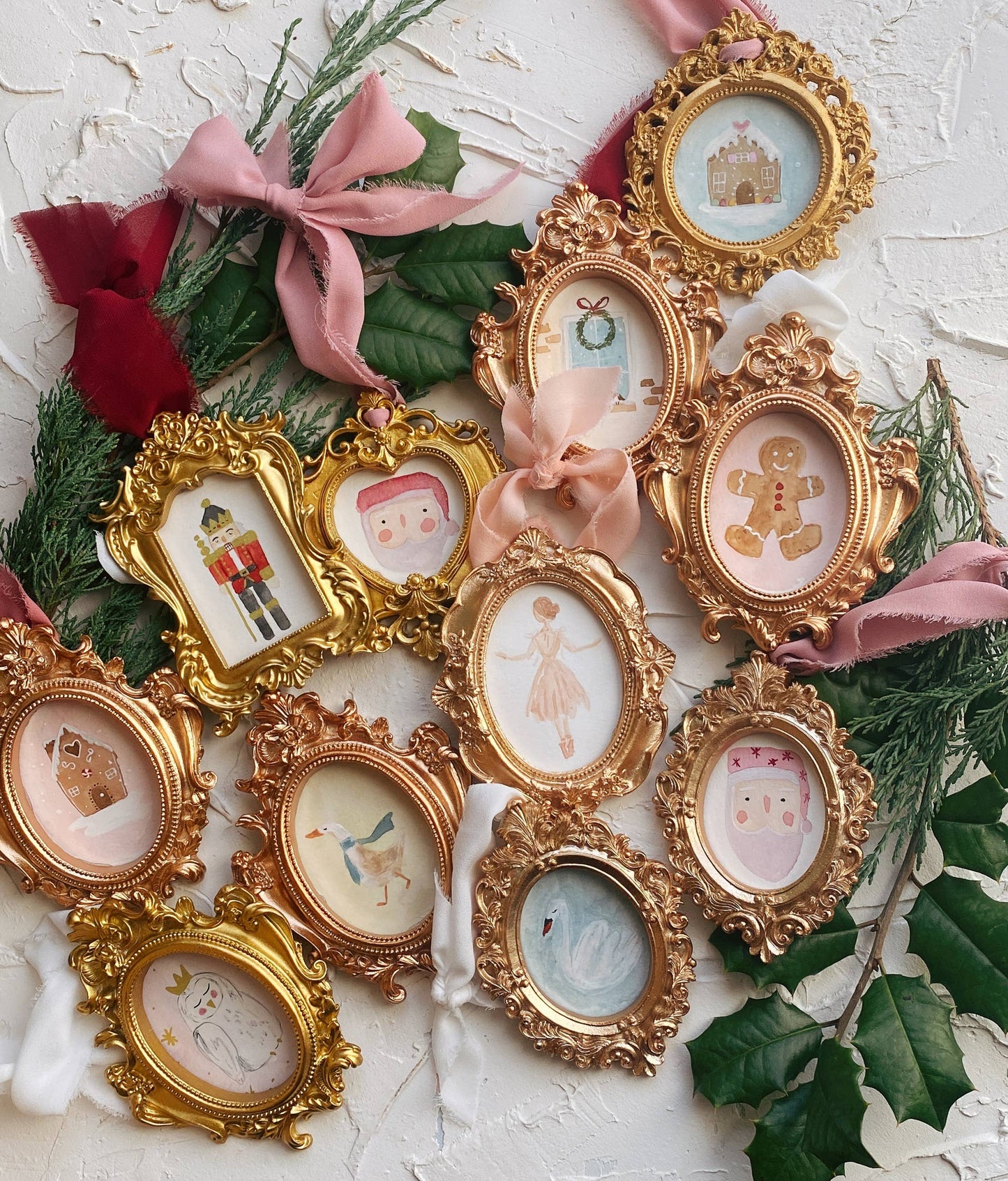 Vintage Style Christmas Ornaments (gold framed)