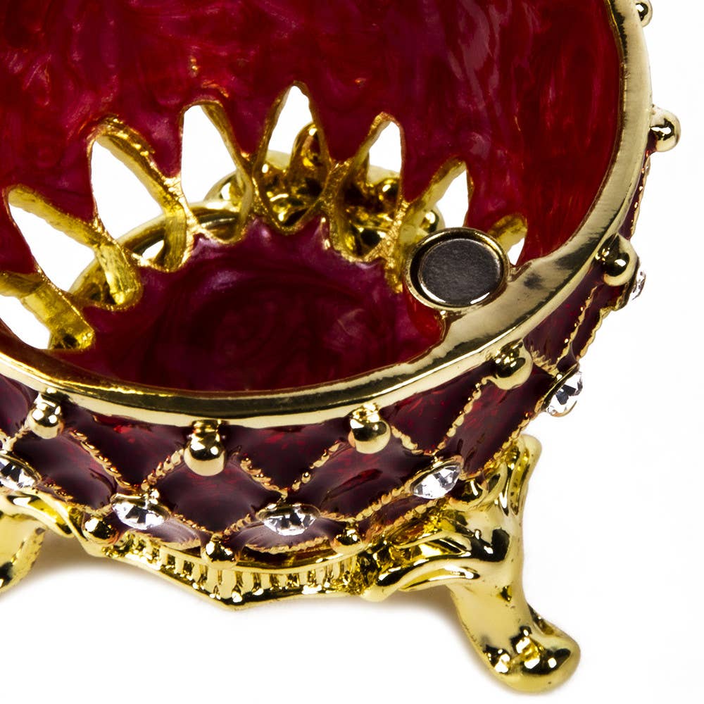 Openwork Imperial Mesh Egg / Jewelry Box in Red