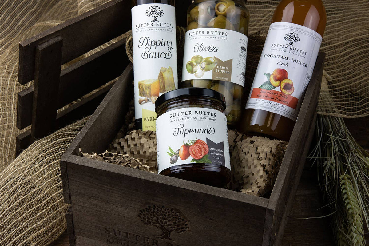 Holiday Party Gift Crate – Gourmet Appetizer & Drink Set
