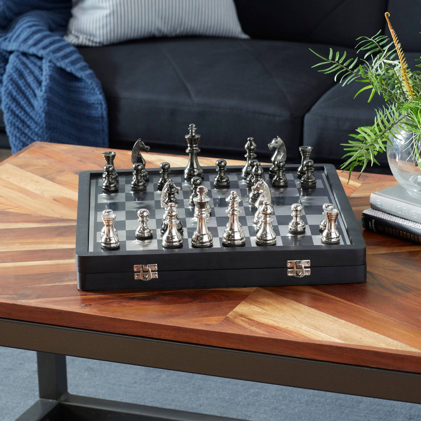 Traditional Black Aluminum Metal Game Set