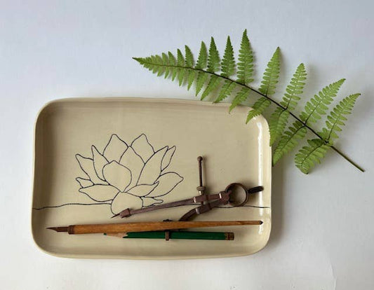Tray (Rounded): Lotus