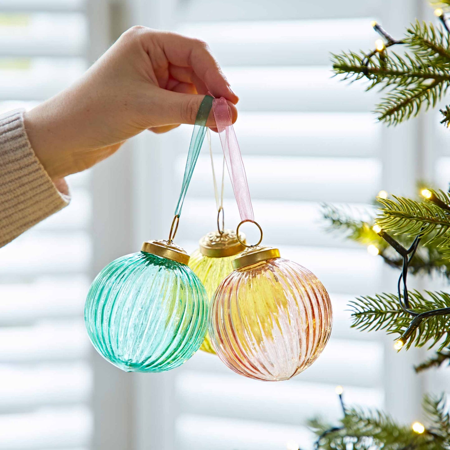 Ira Coloured Recycled Glass Ribbed Baubles