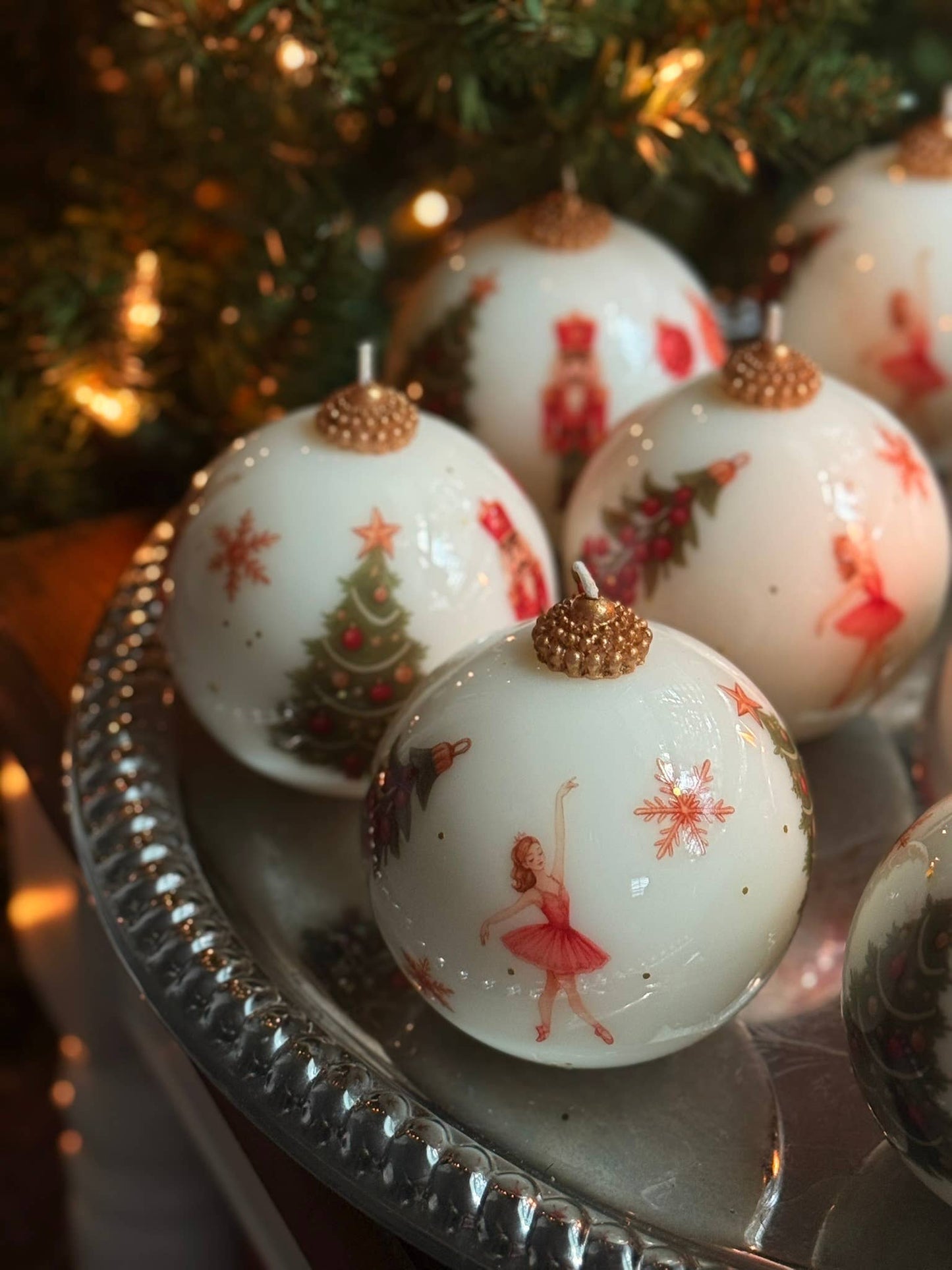 Vintage Style Christmas Candle Ornament: Holiday candle