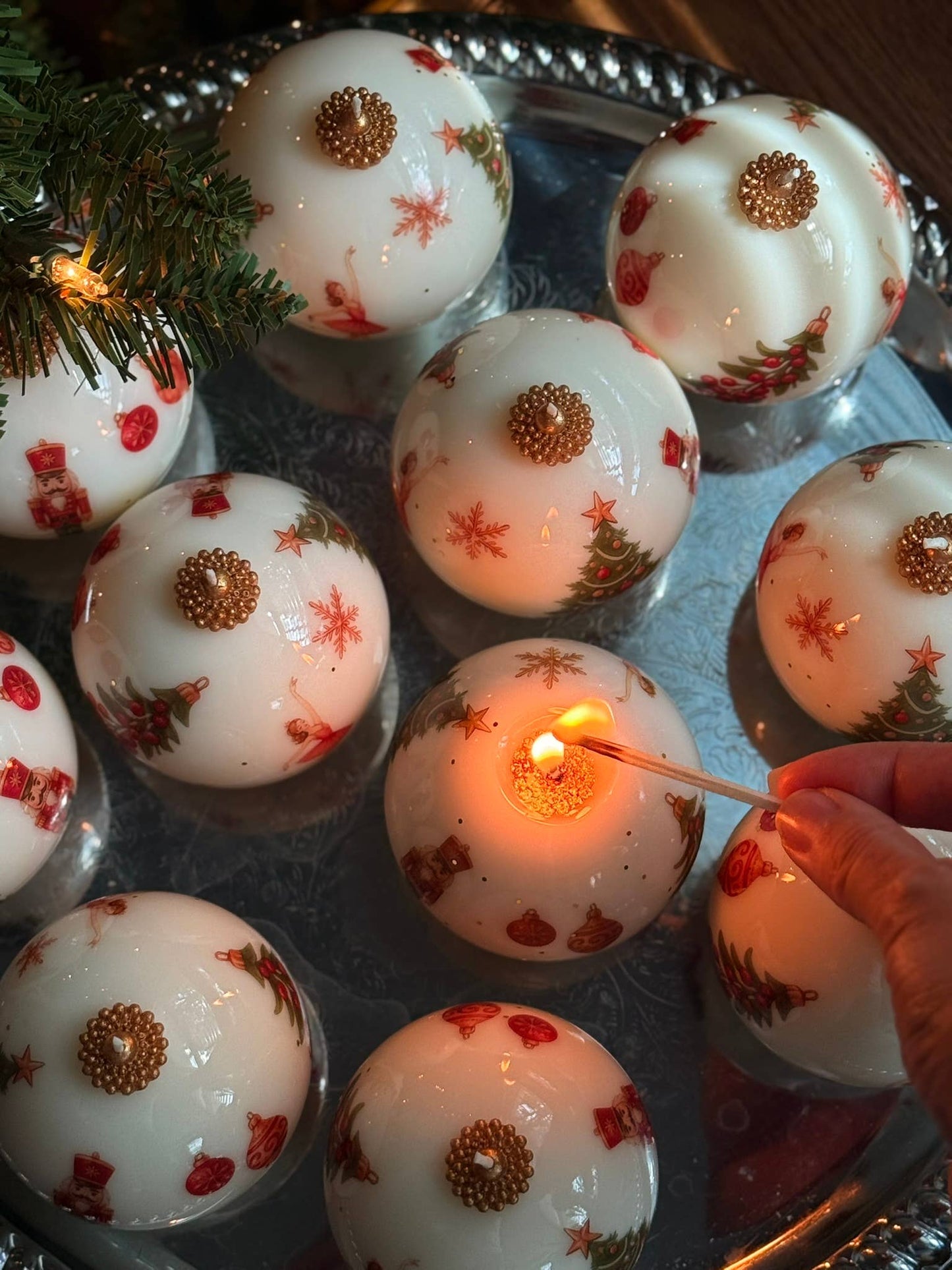 Vintage Style Christmas Candle Ornament: Holiday candle