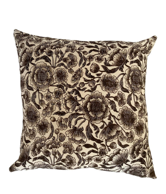 Danielle Pillow