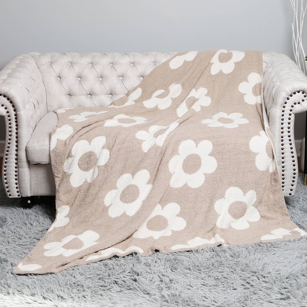 Daisy Pattern Print Cozy Soft Throw Blanket
