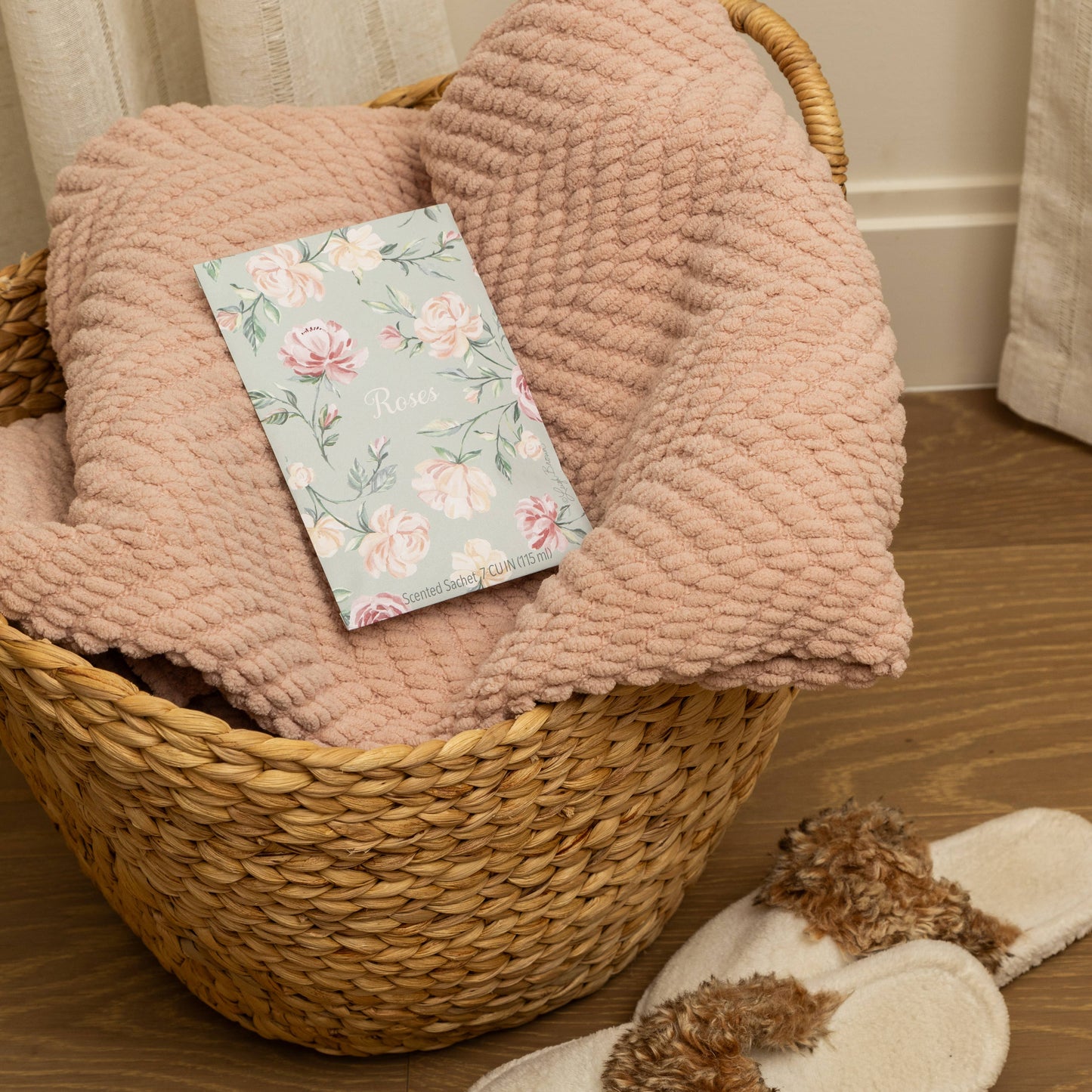 NEW! Fresh Scents Roses Sachets